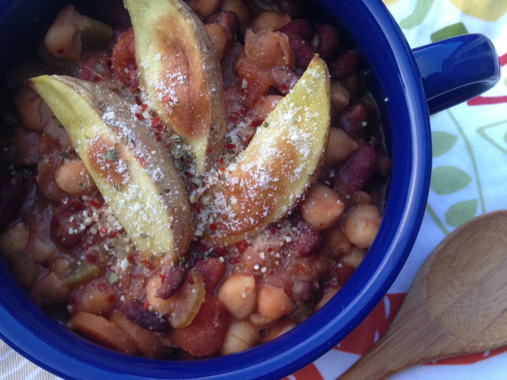 Crockpot Four Bean Chili // Be Sol-Ful
