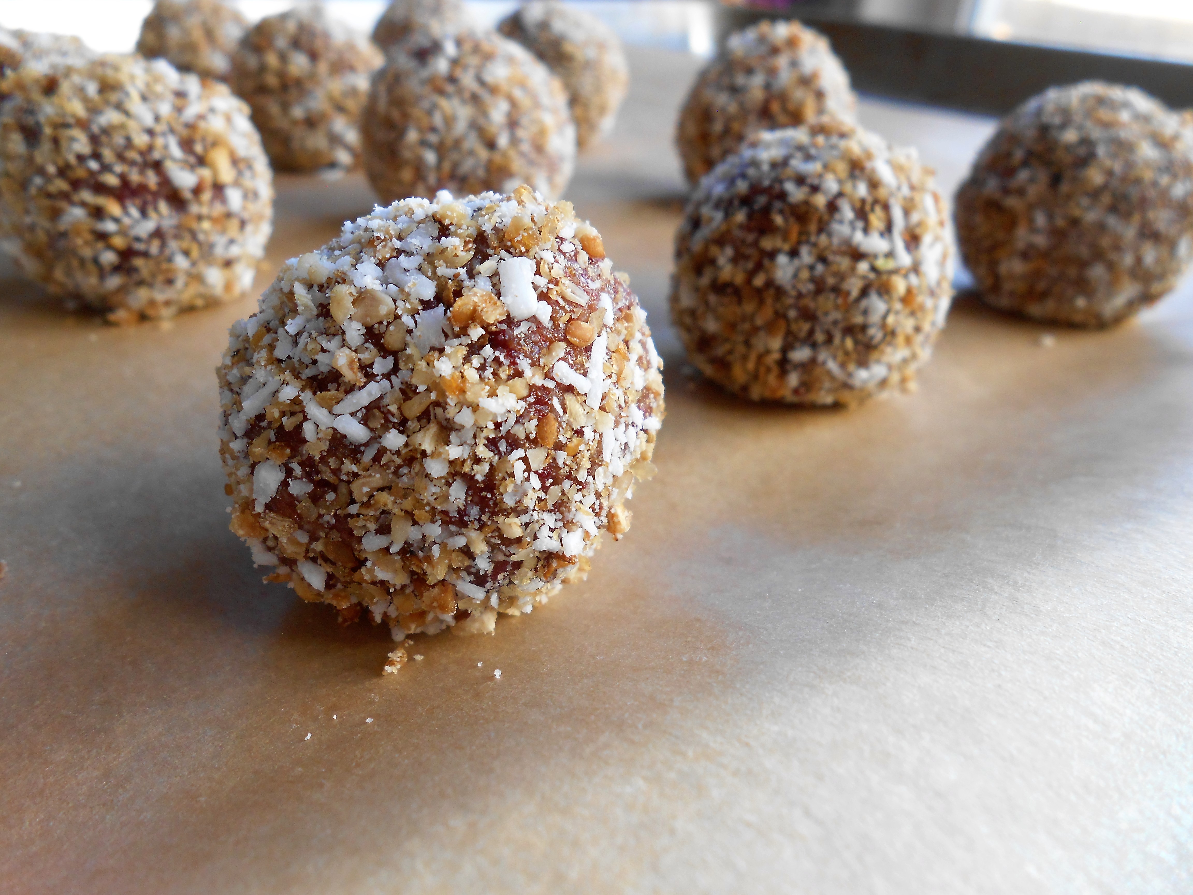 RECIPE: Raw Power Bites