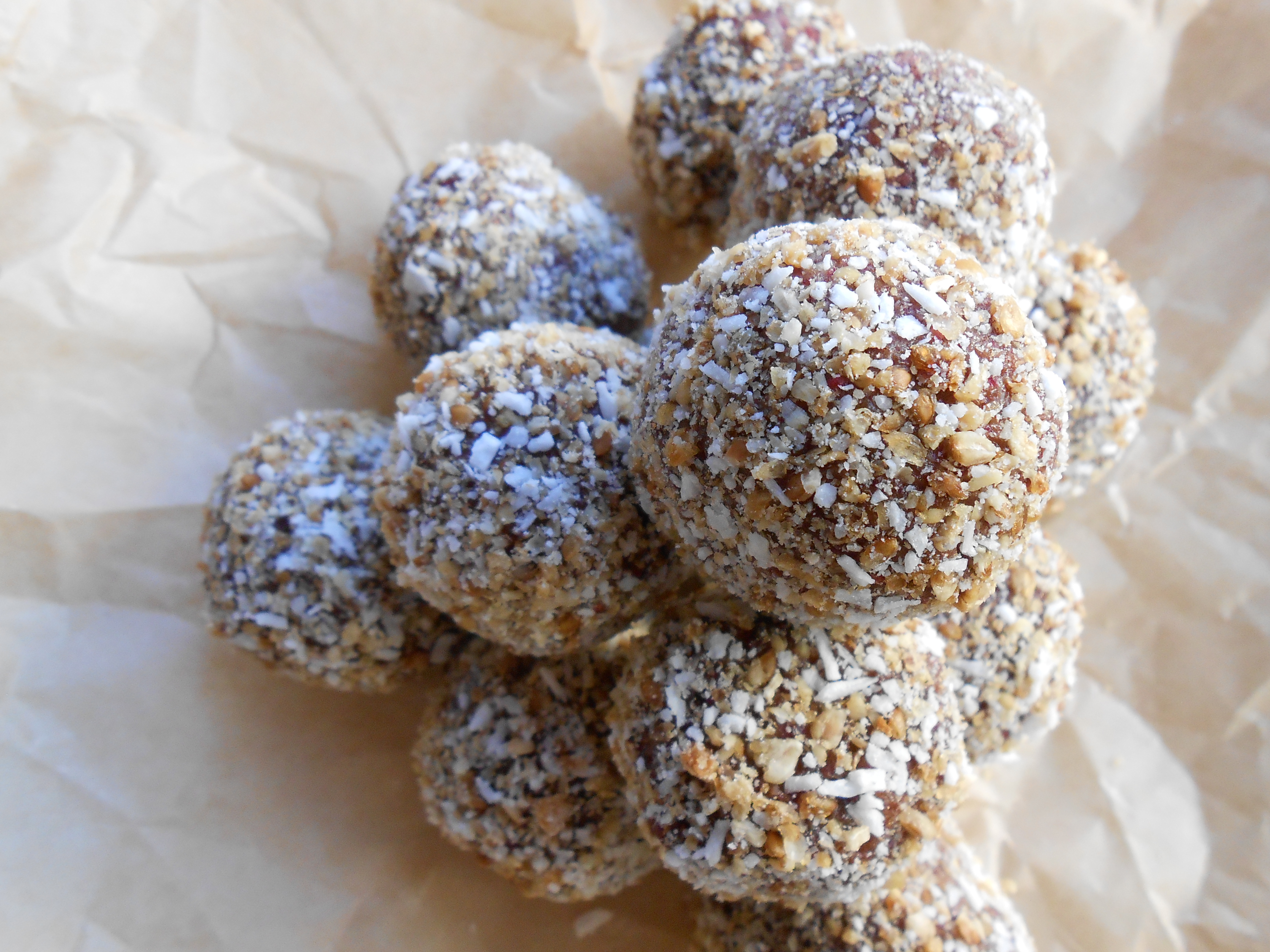 RECIPE: Raw Power Bites