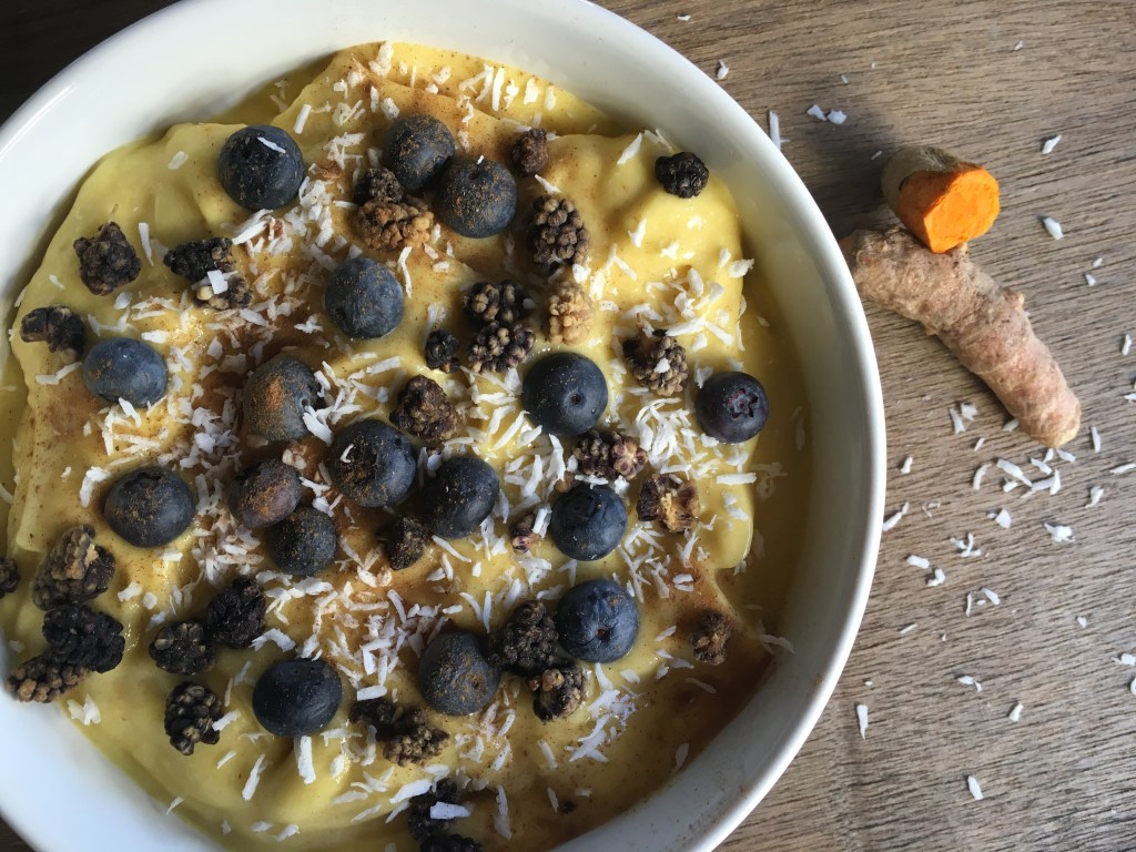 RECIPE: Sunshine Smoothie&nbsp;Bowl